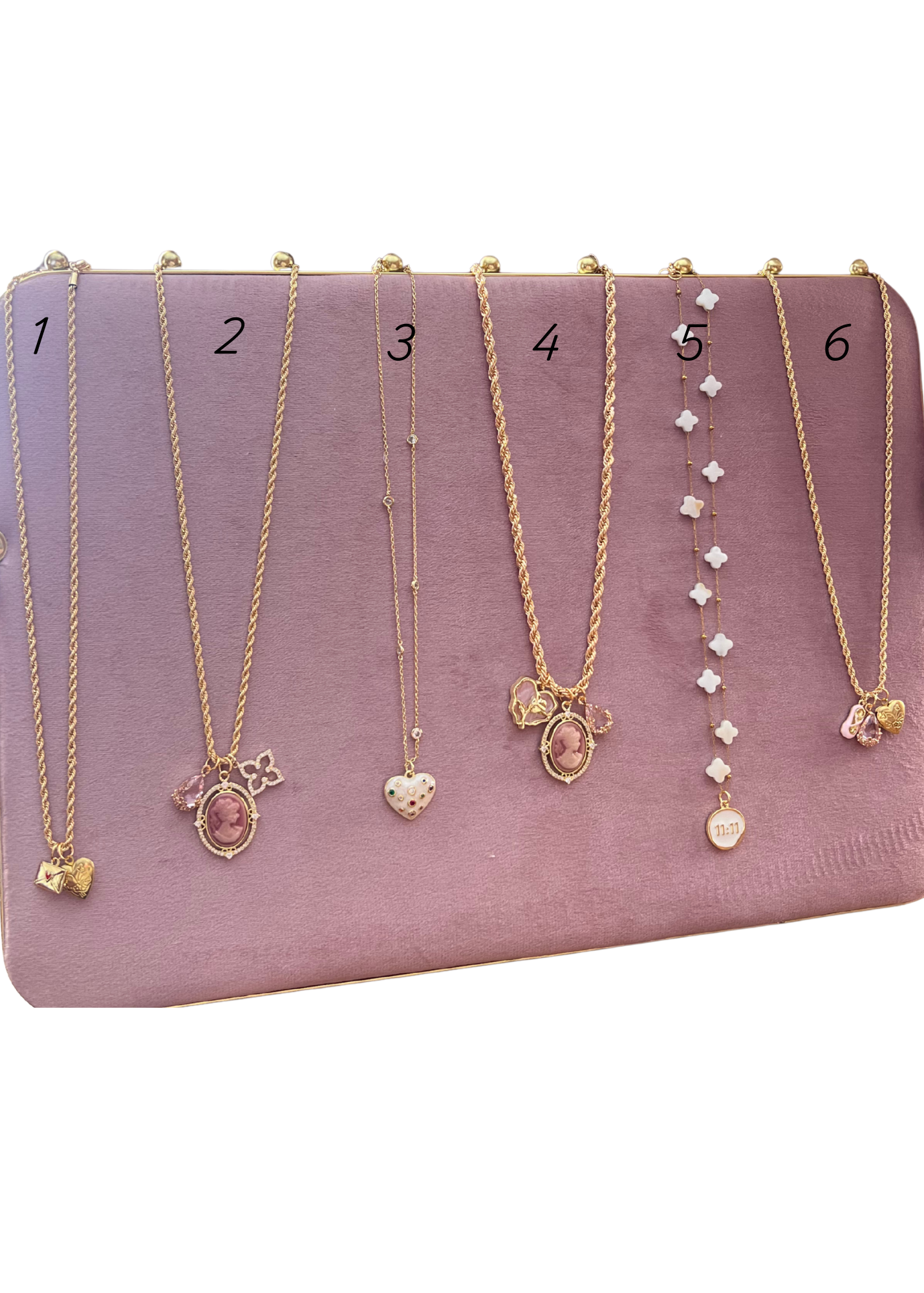 The Valentines Day Necklace